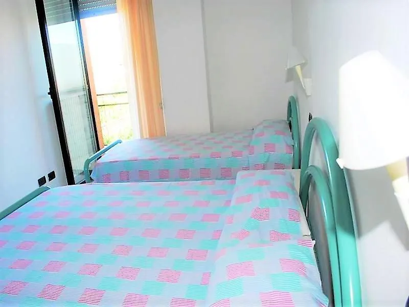 Residenza Paradiso Bellaria-Igea Marina 0*,  İtalya